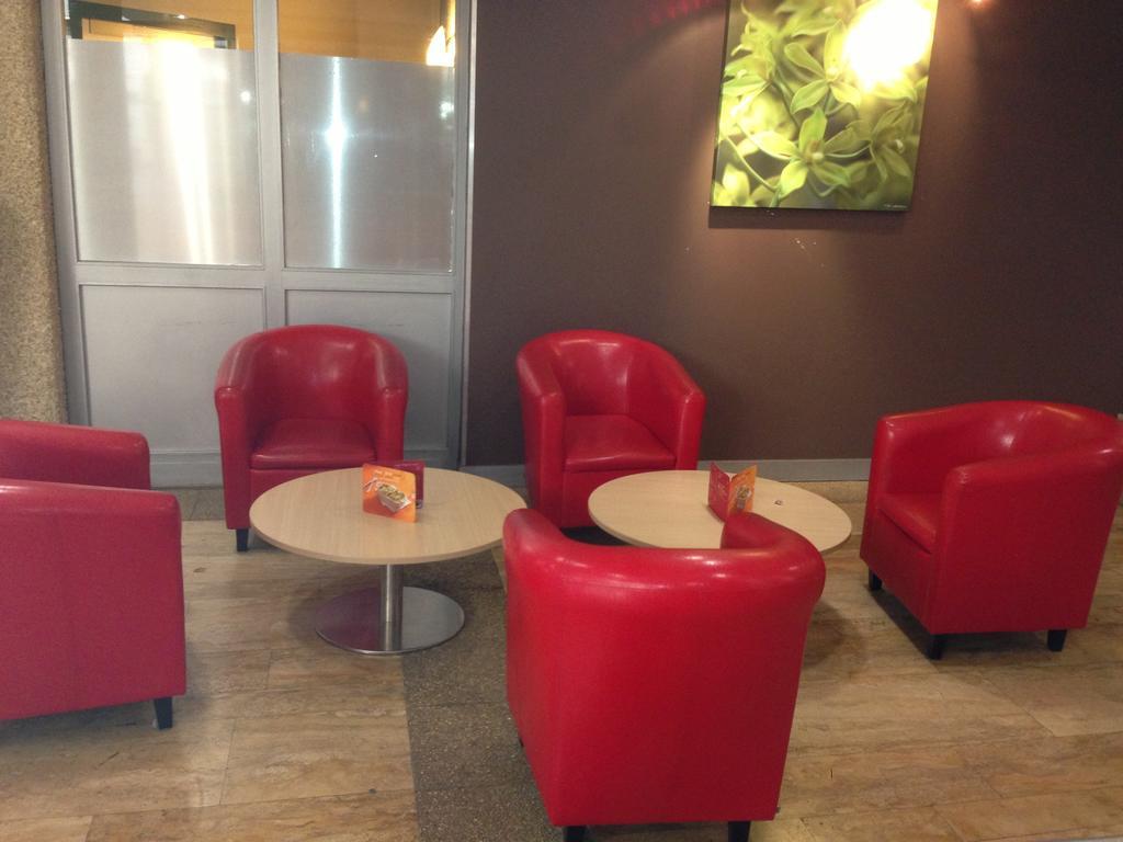 Hotel Sarcelles Flanades Exterior foto